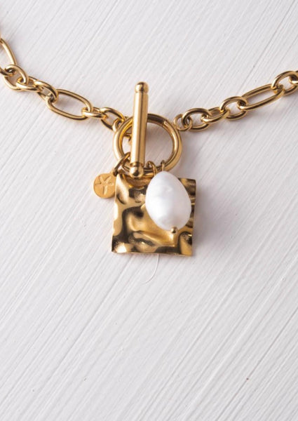 Gold and Pearl Chain Necklace
