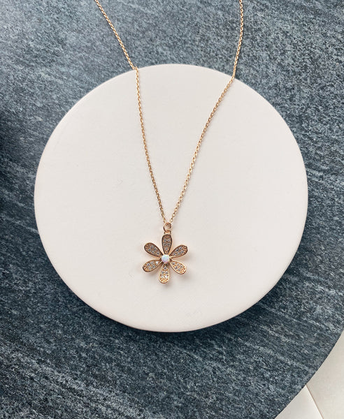 Everett Necklace