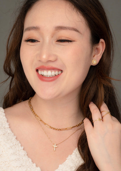 Shine Your Light Cross Necklace in Gold