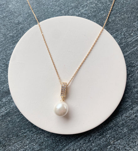 Maggie Pearl Necklace